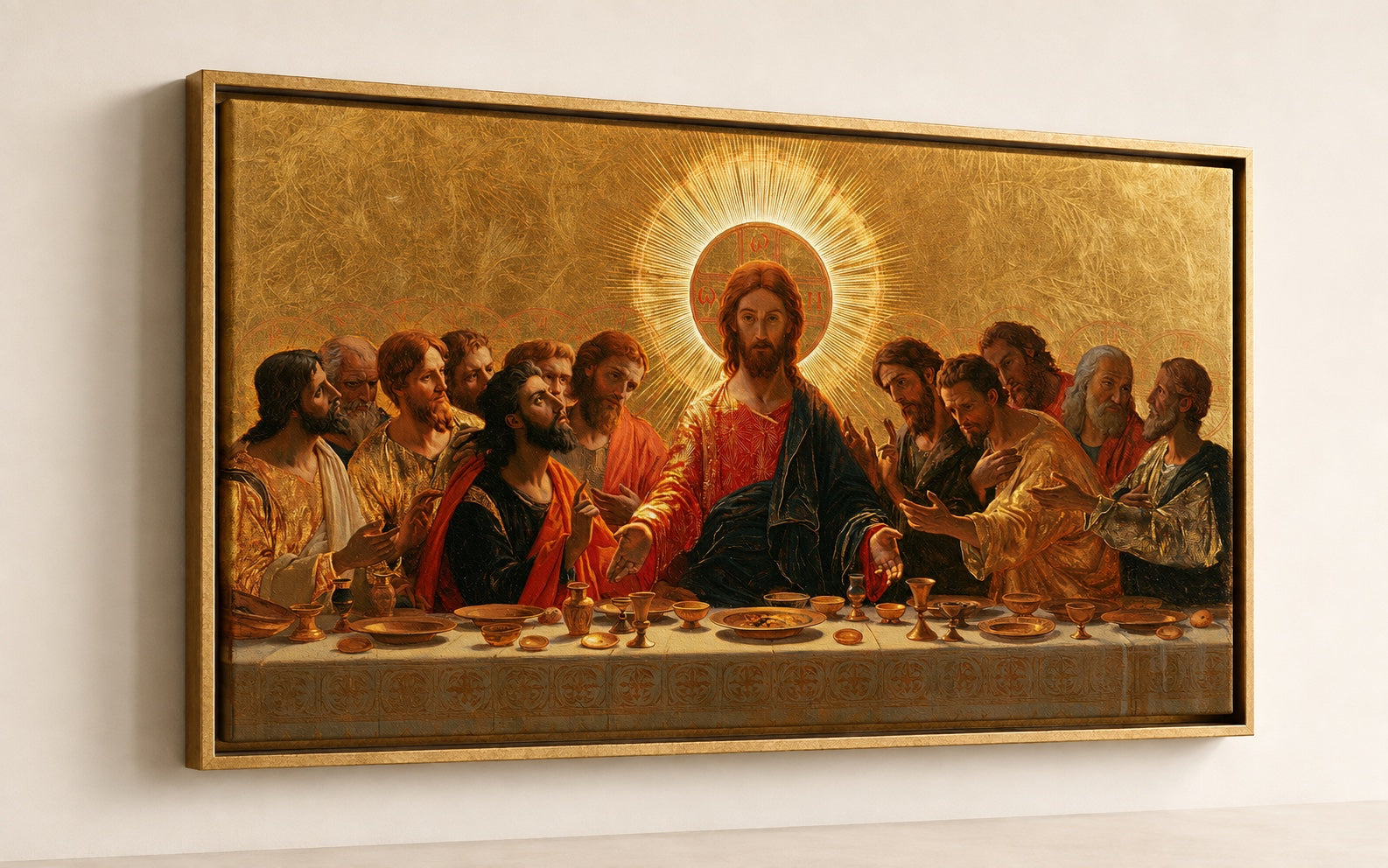 Det samme Last Supper-kunstværk trykt på lærred i en flydende ramme af antik guld